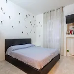 Art Apartment - 12Min Duomo-Centrale